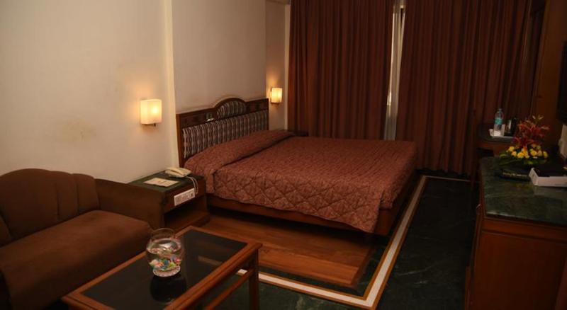 Hotel Maurya Bangalore Extérieur photo