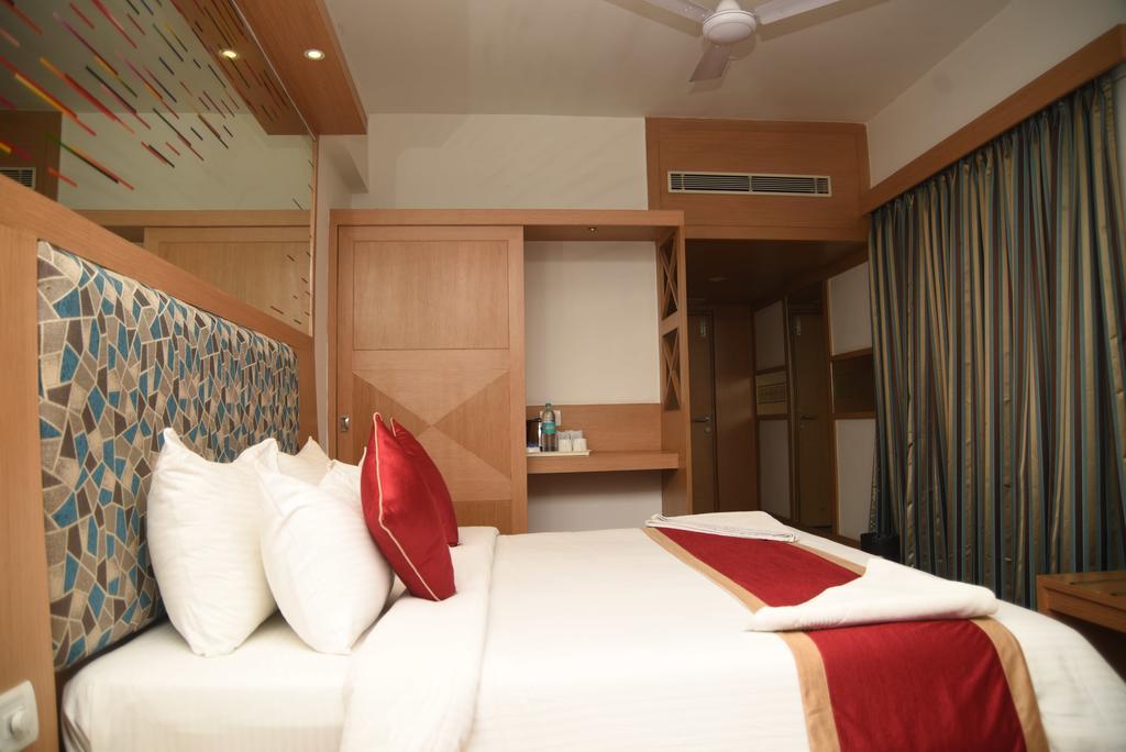 Hotel Maurya Bangalore Extérieur photo
