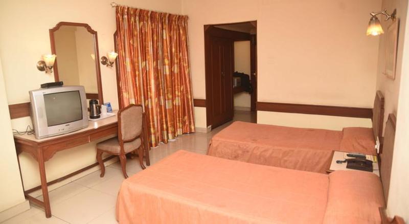 Hotel Maurya Bangalore Extérieur photo