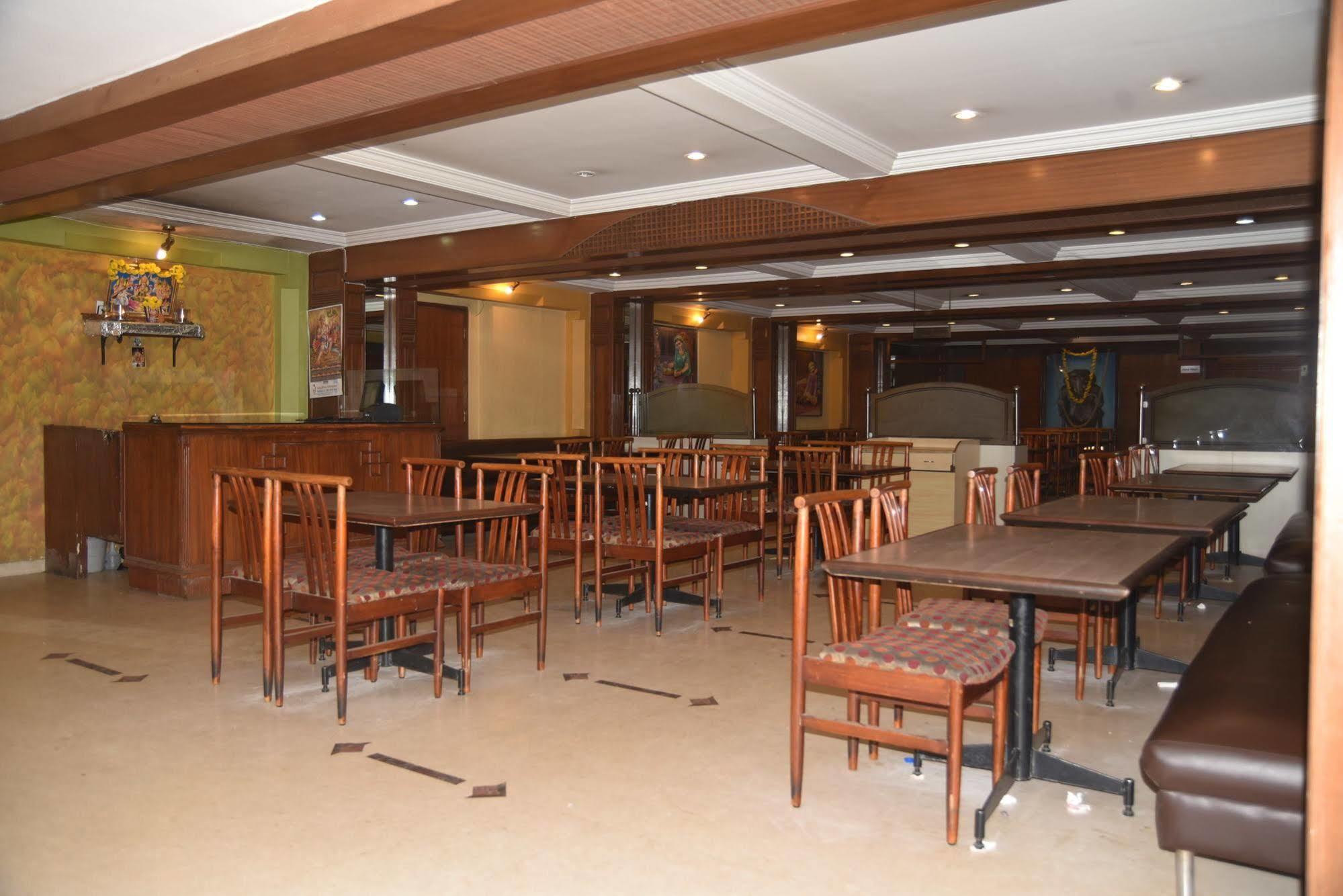 Hotel Maurya Bangalore Extérieur photo